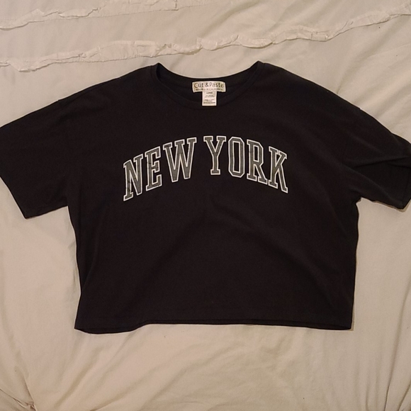 New York Crop Top - Picture 2 of 3